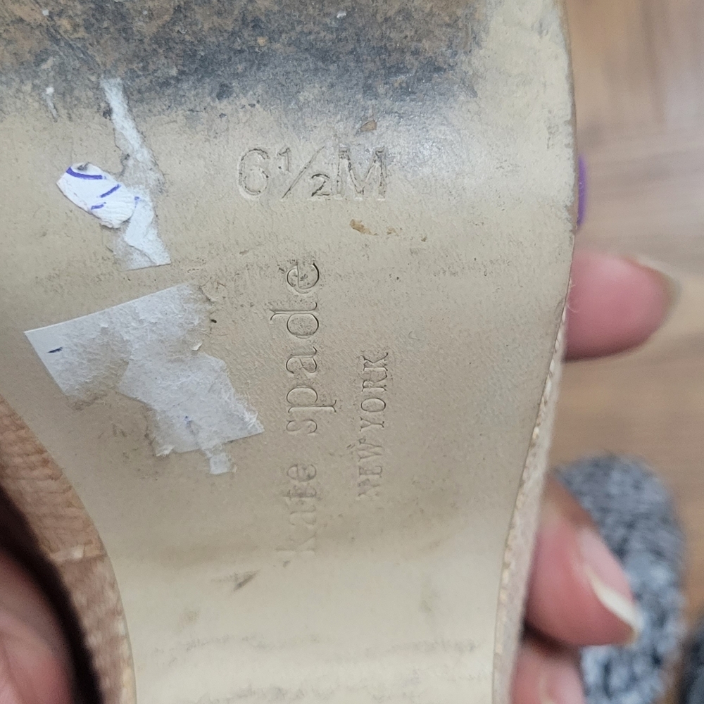Shoes - Picture 15 of 15